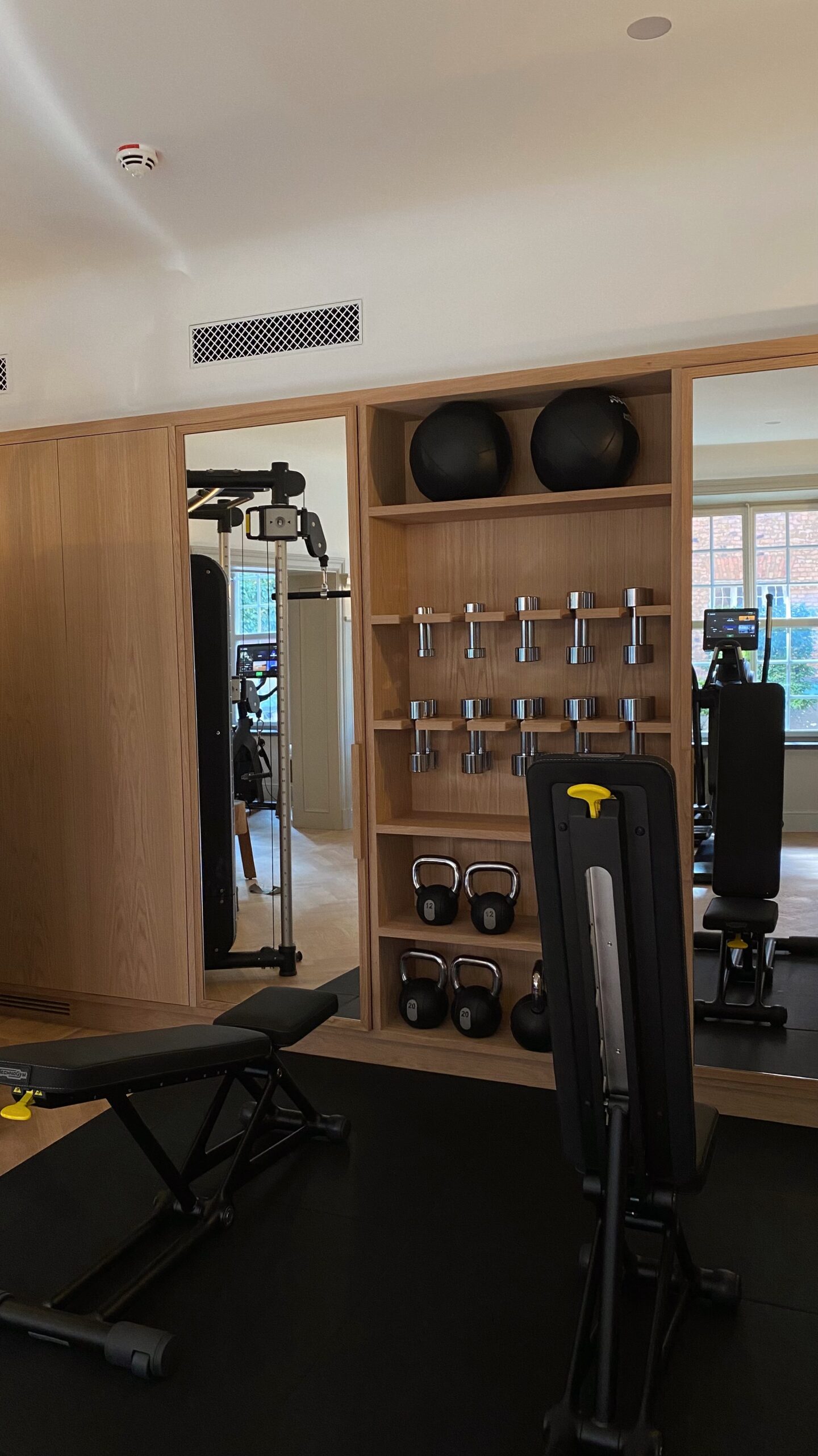 JENN: Women's Weight Lifting For Fat Loss (What Matters To Get Stronger, Training Mistakes & How Long Your Workouts Should Be)
