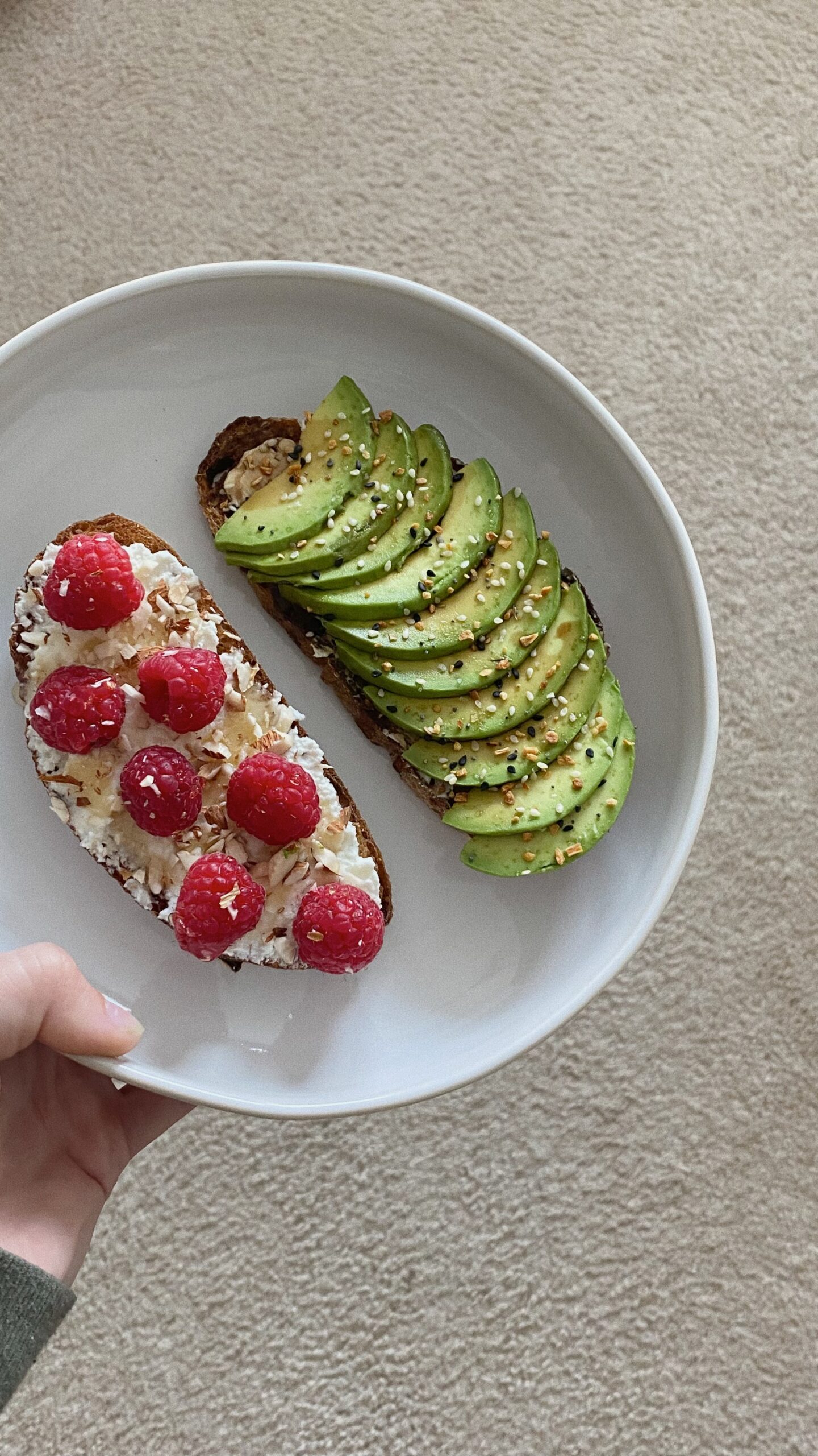 10 BEST Sources Of Fiber To Reset Your Gut, Boost Your Metabolism & Balance Your Blood Sugar