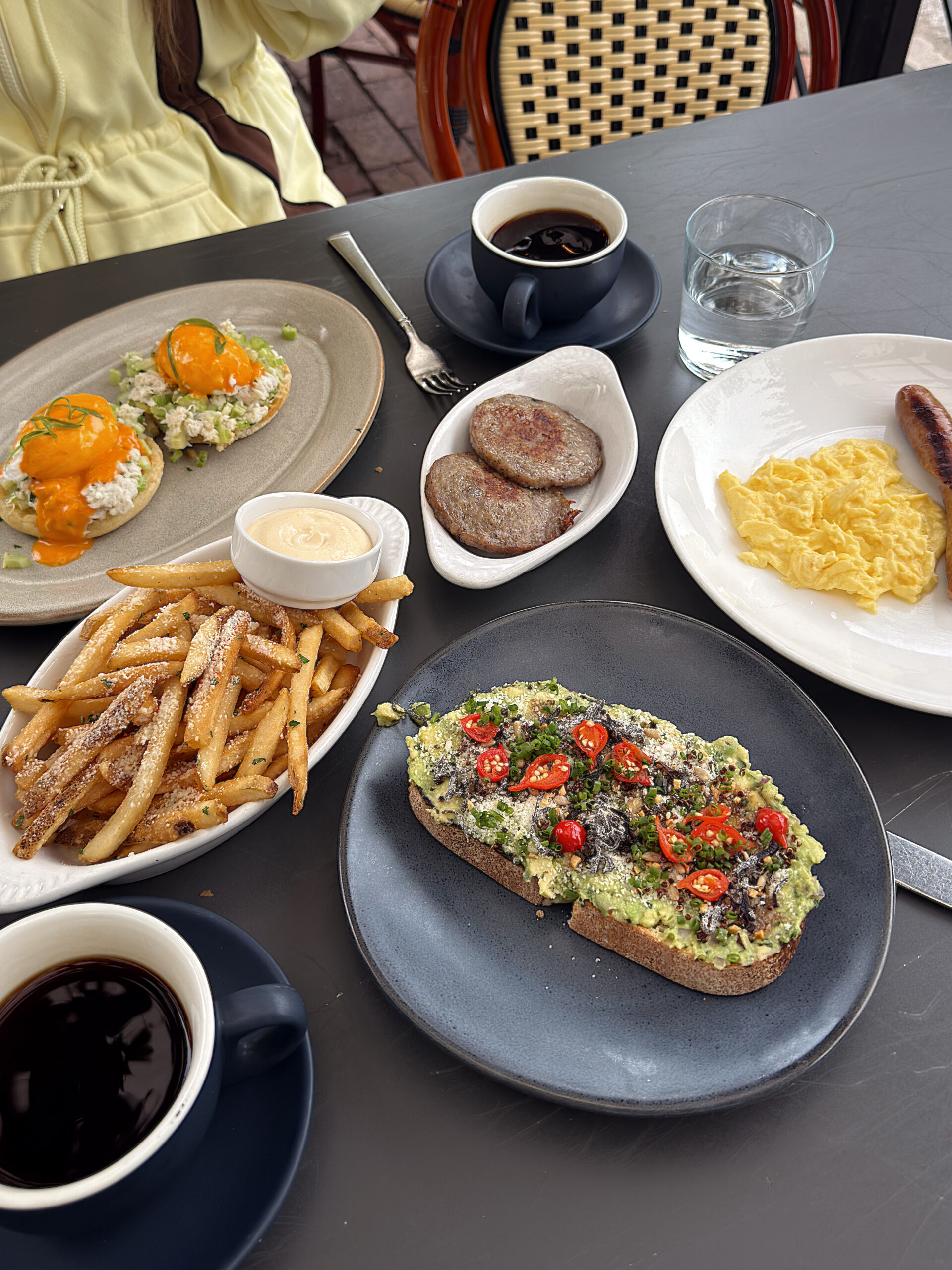 6 Mistakes You’re Making When Eating Out That Are Stalling Your Fat Loss